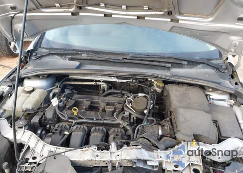 2014 Ford Focus Se z USA, uszkodzony, nr VIN 1FADP3F22EL378257